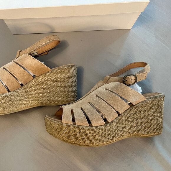 Sundance Shoes - SUNDANCE Natural Alfresco Sandals in Size 40